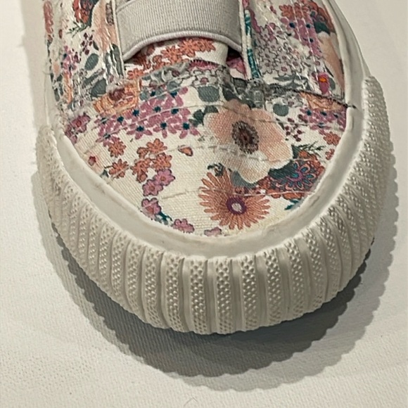 NWOT BLOWFISH MALIBU 💯 COTTON w ELASTIC STRETCH ON VAMP FOR EASY ON SNEAKERS 8M - Picture 4 of 10